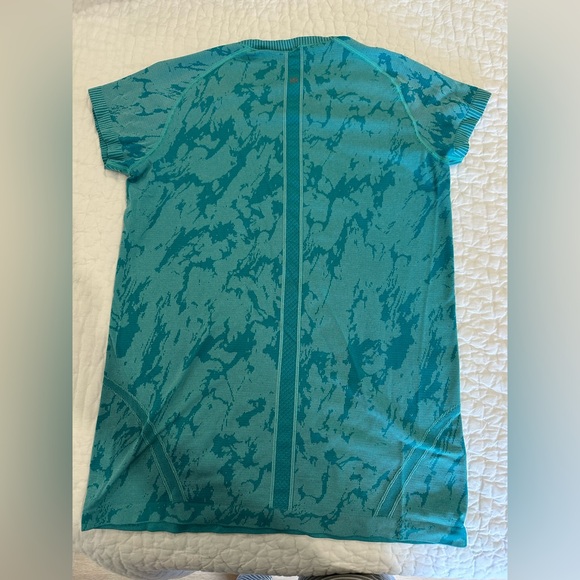 Lululemon swiftly tech shirt - teal - Picture 2 of 2